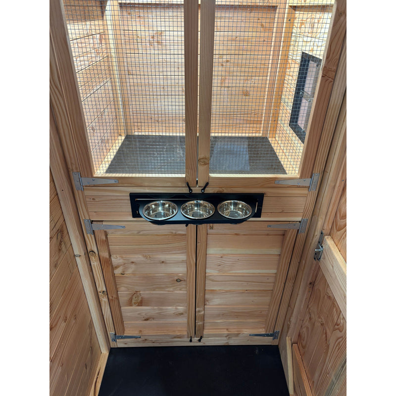 Zusatztür mit Futterstation für Stall Lucky