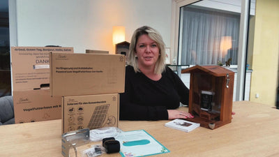 Vogelfutterhaus mit Kamera Unboxing Deutsch